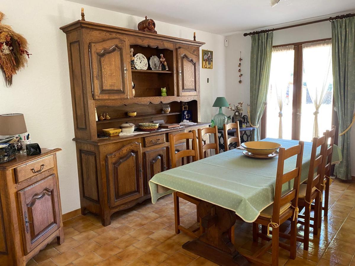 Maison Provencale En Campagne A Эгюий Экстерьер фото